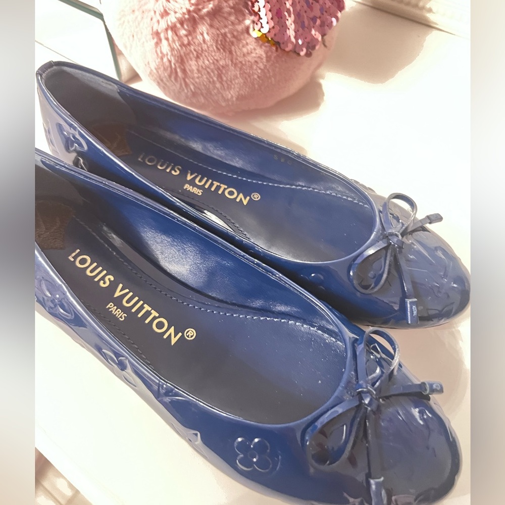 Louis Vuitton flat ballerina